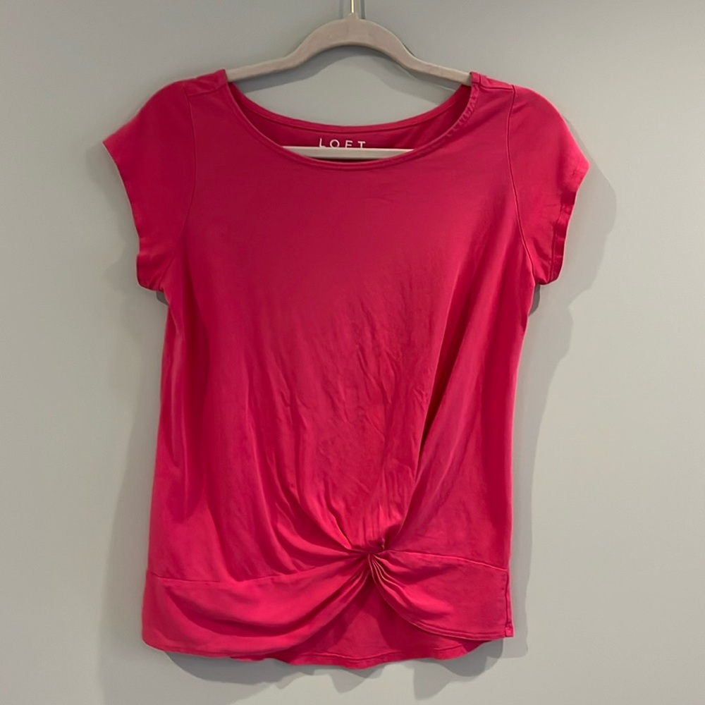 Women’s Loft shirt. Pink, size small.